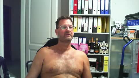 macfly67 online show from July 23, 9:35 pm