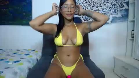 Snapshot of macgine chatting on March 4, 6:29 pm Laura online show from March 4, 6:29 pm