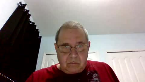 Snapshot of machet1 chatting on August 9, 2:35 am machet1 online show from August 9, 2:35 am