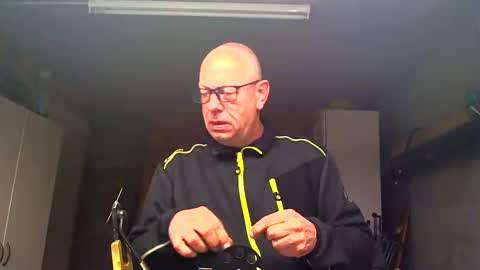 Andy online show from November 25, 7:58 pm