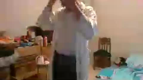 Snapshot of machoalex chatting on June 27, 6:18 am MACHOLIVRE online show from June 27, 6:18 am