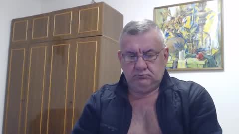 Macho online show from December 5, 8:33 pm