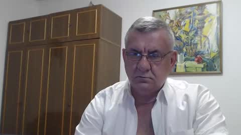 Macho online show from December 15, 6:04 pm