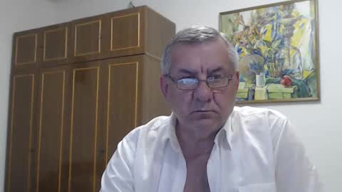Macho online show from May 7, 6:02 pm