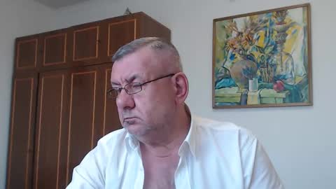 Macho online show from May 17, 4:25 pm