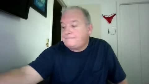 Snapshot of mackdocc001 chatting on October 6, 3:31 pm mackdocc001 online show from October 6, 3:31 pm