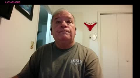 Snapshot of mackdocc001 chatting on November 1, 10:50 am mackdocc001 online show from November 1, 10:50 am