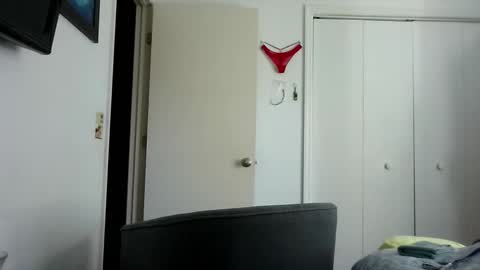 mackdocc001 online show from November 14, 3:22 pm