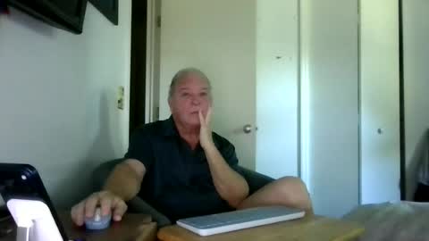 mackdocc001 online show from June 15, 1:35 pm