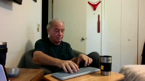 mackdocc001 online show from June 24, 4:50 pm