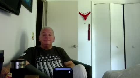 mackdocc001 online show from July 3, 5:30 pm