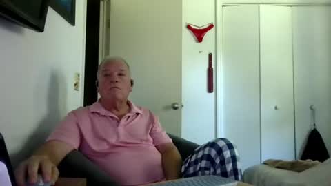 mackdocc001 online show from July 8, 2:43 pm