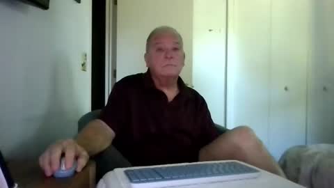 mackdocc001 online show from July 19, 1:59 pm