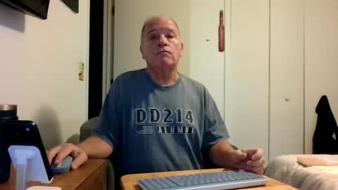 mackdocc001 online show from August 3, 1:38 pm