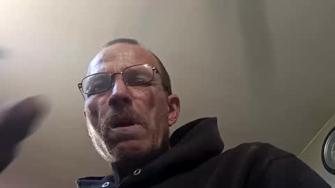 mackdog1369 online show from May 14, 12:23 pm