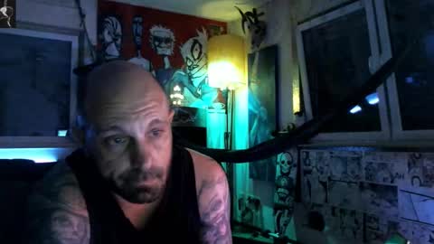 Snapshot of mad_dem0n chatting on September 18, 12:23 am Manuel online show from September 18, 12:23 am