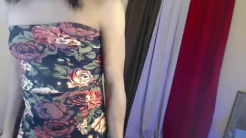 Snapshot of madalina1992 chatting on March 1, 11:58 pm madalina1992 online show from March 1, 11:58 pm