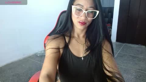 EMILY online show from May 6, 7:02 am