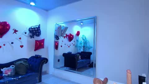 Madame Scarllet  online show from February 15, 11:19 am