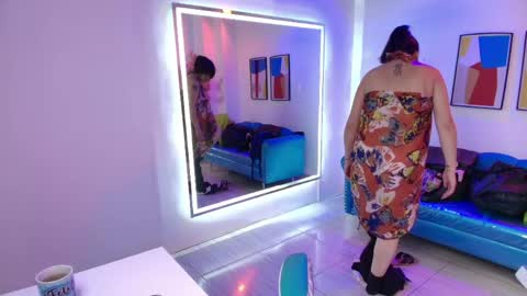 Madame Scarllet  online show from May 7, 11:37 am