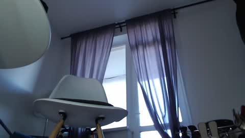 Snapshot of madamekatrina chatting on October 8, 1:20 pm madamekatrina online show from October 8, 1:20 pm