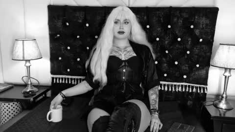 Raven online show from October 8, 7:11 pm