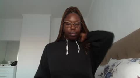 YourMadamIndigo online show from December 21, 2:37 pm