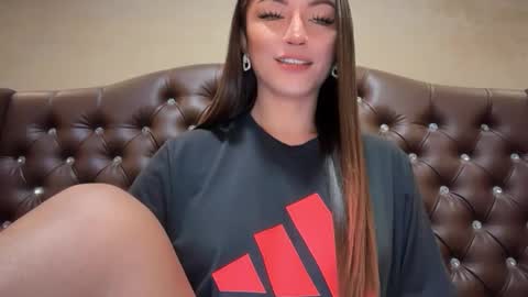 Snapshot of madammistressdominatrixxx chatting on January 13, 11:32 pm Alison Kloss online show from January 13, 11:32 pm