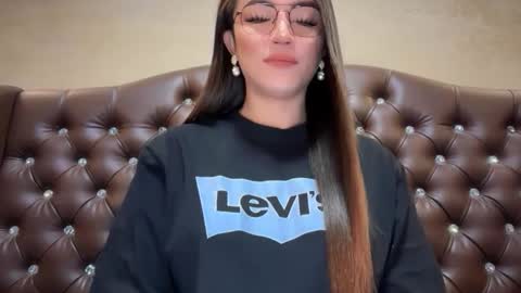 Snapshot of madammistressdominatrixxx chatting on March 18, 12:03 am Alison Kloss online show from March 18, 12:03 am