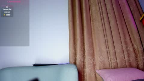 Snapshot of maddie_01 chatting on July 14, 11:49 am Maddie online show from July 14, 11:49 am