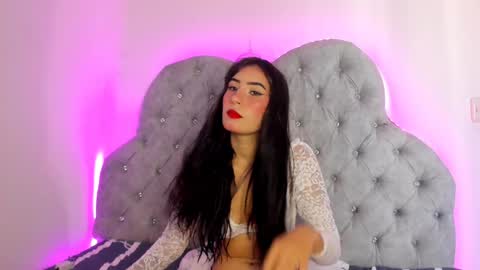    online show from January 18, 7:04 pm