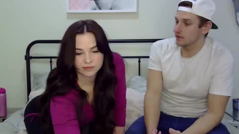 Snapshot of maddileah chatting on February 16, 6:53 am Maddi Leah online show from February 16, 6:53 am