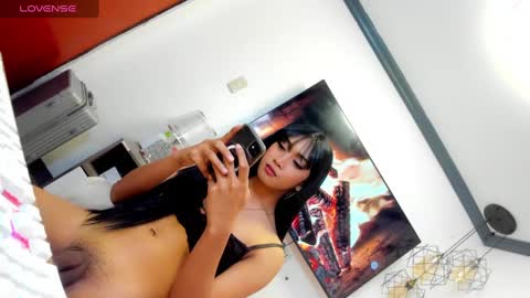 Snapshot of maddison_jade chatting on January 24, 5:21 pm maddison_jade online show from January 24, 5:21 pm