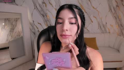 Maddison online show from May 17, 5:09 pm