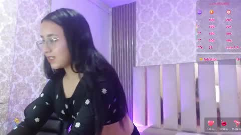maddisson_tay online show from April 24, 11:45 am