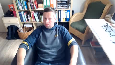 Snapshot of maddmax8 chatting on June 10, 7:29 am Mad4You online show from June 10, 7:29 am