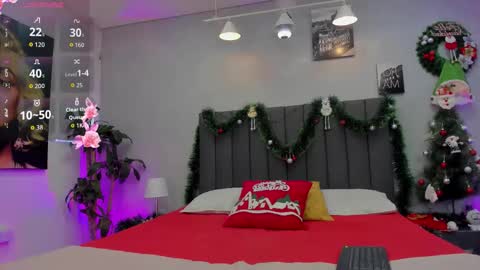 Maddy Moon  online show from December 18, 3:56 am