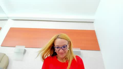 Snapshot of maddy_cartter chatting on June 30, 10:49 am maddy cartter online show from June 30, 10:49 am
