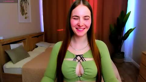 Snapshot of maddy_gate chatting on March 27, 3:45 pm maddy_gate online show from March 27, 3:45 pm