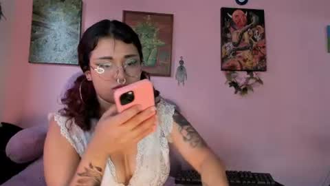 Maddy  online show from June 25, 8:57 pm