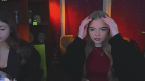 Snapshot of maddy_moah chatting on March 23, 6:17 am maddy moah online show from March 23, 6:17 am