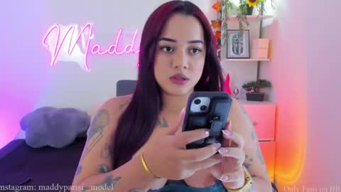 Snapshot of maddy_parisi chatting on April 2, 3:26 am Maddy online show from April 2, 3:26 am