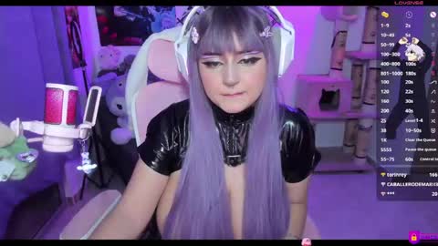 Maddy Foox online show from May 15, 11:34 pm