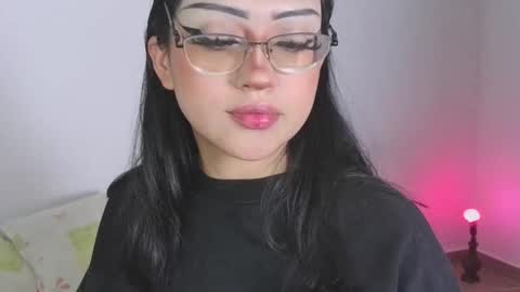   Please followme and rate me your thumbs up online show from January 9, 11:28 pm