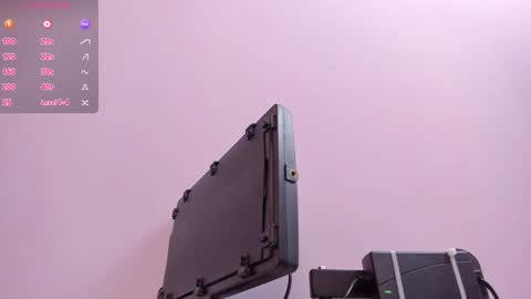 maddyjohnsonn online show from January 30, 3:33 am