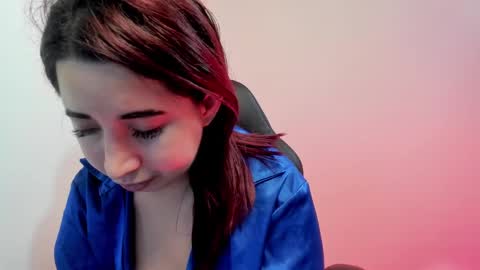 Madelaine  online show from December 3, 11:33 am