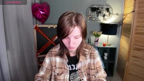 Snapshot of madelaines chatting on October 21, 9:10 am madelaines online show from October 21, 9:10 am