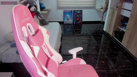 Emily     Only Fans  online show from February 6, 10:24 pm