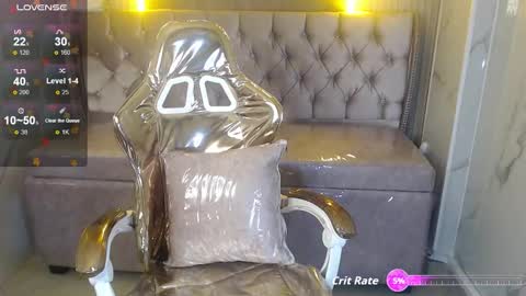 madelen  online show from November 4, 8:19 pm