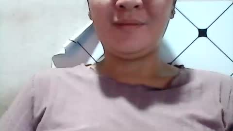 Snapshot of madeline263 chatting on October 20, 10:43 pm madeline263 online show from October 20, 10:43 pm